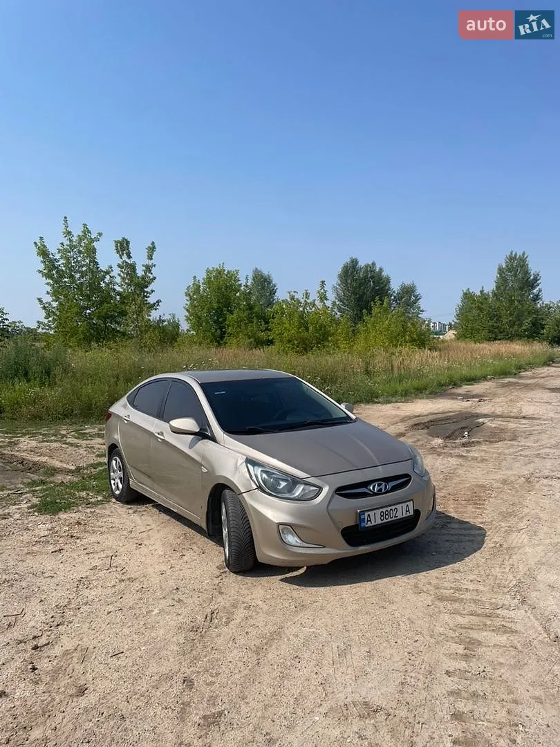 2011 Hyundai Accent - мініатюра 3