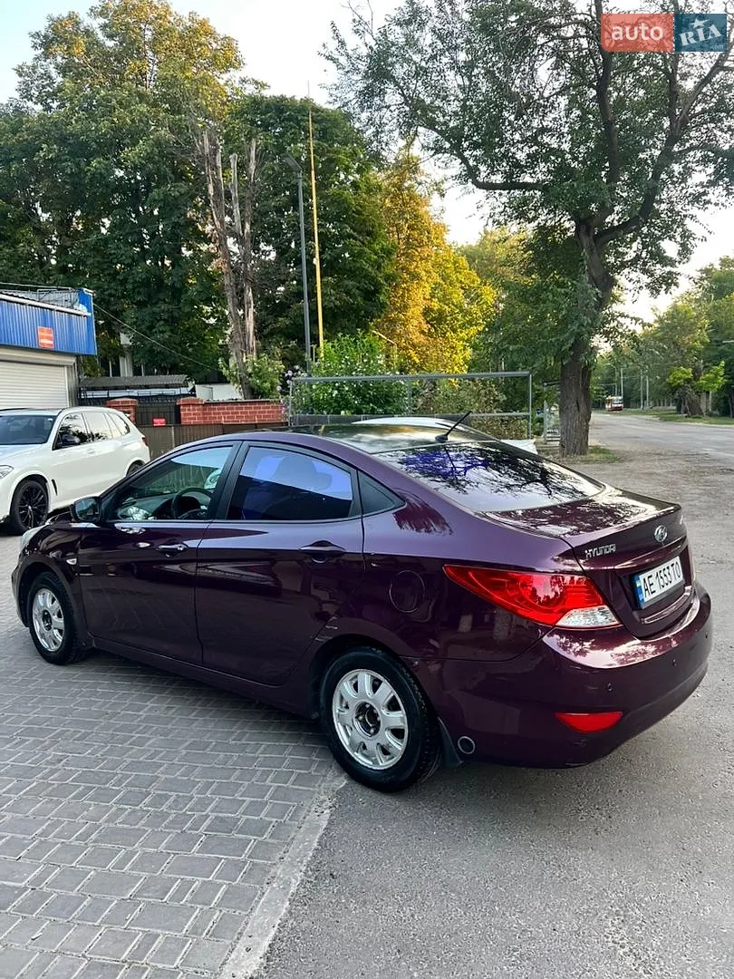 2011 Hyundai Accent - мініатюра 6