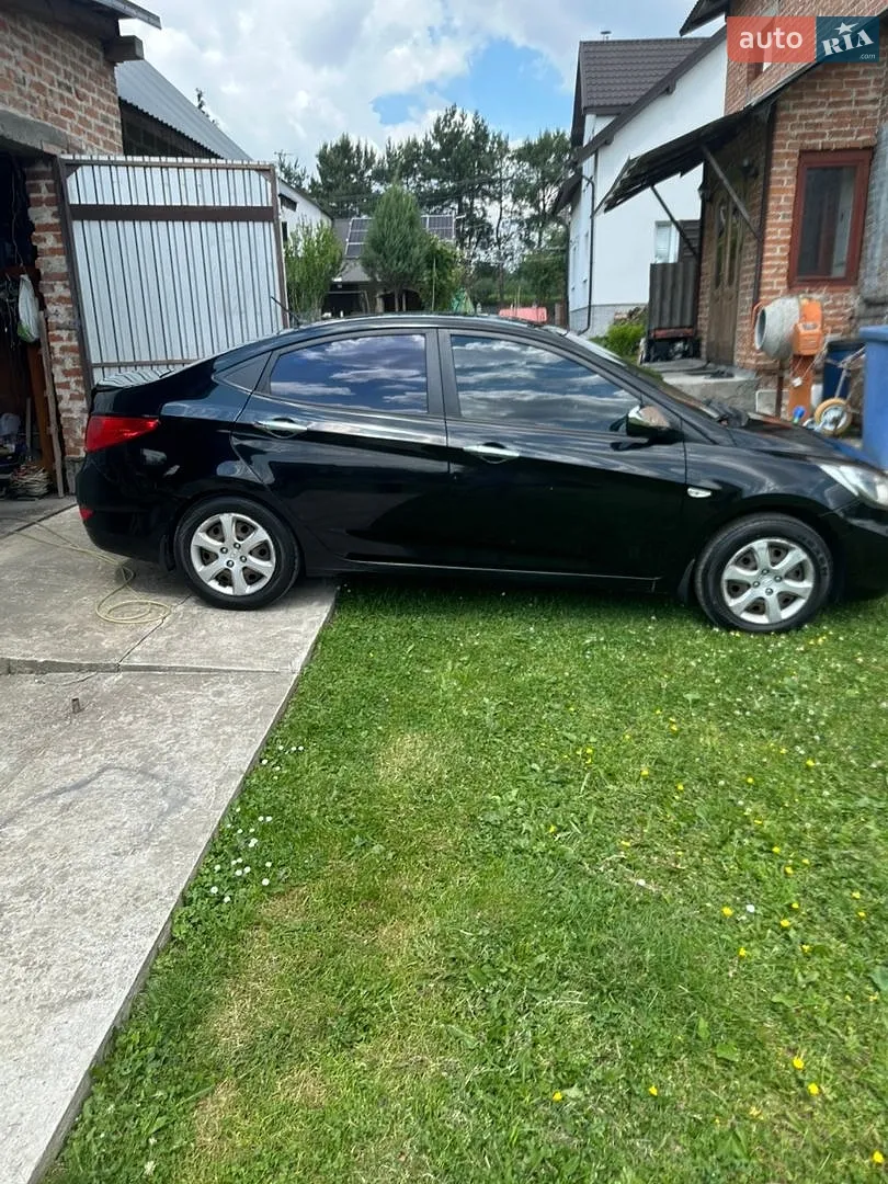 2012 Hyundai Accent - мініатюра 8