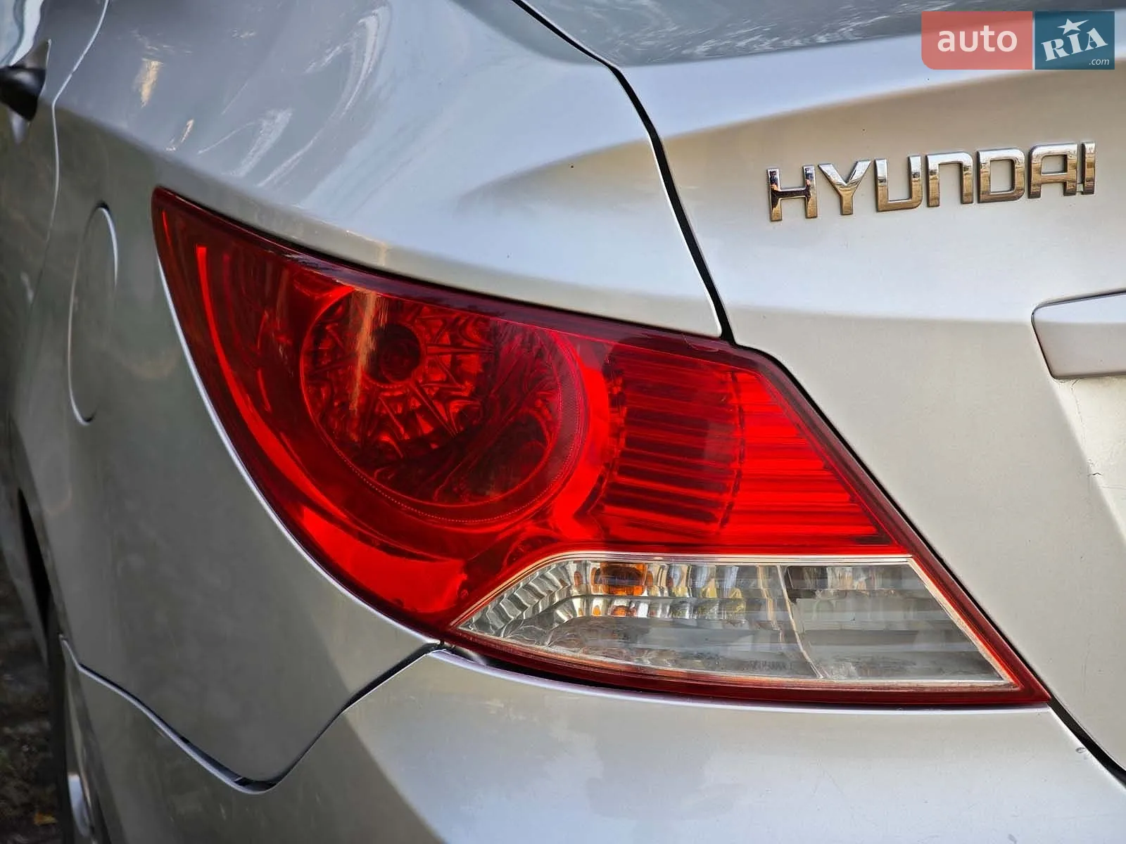 2012 Hyundai Accent - мініатюра 12