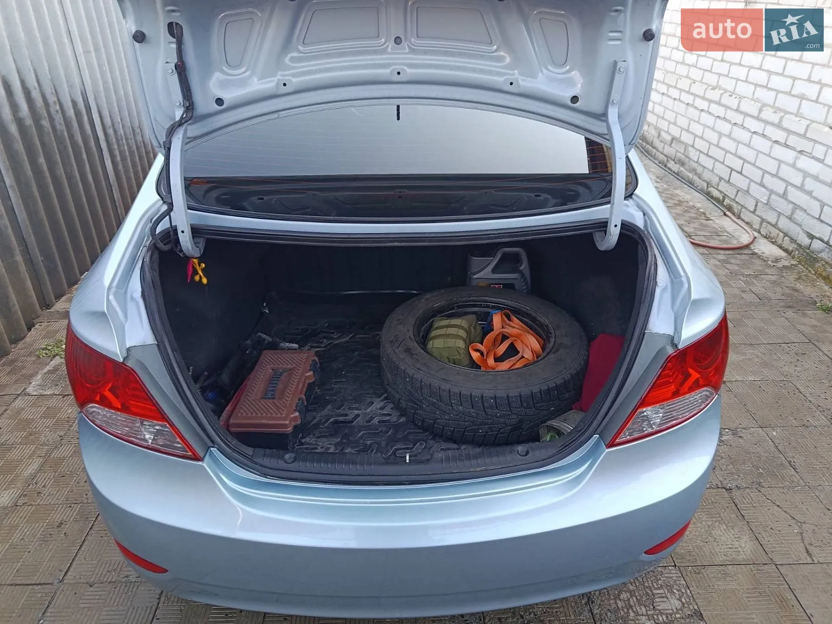 2011 Hyundai Accent - мініатюра 6