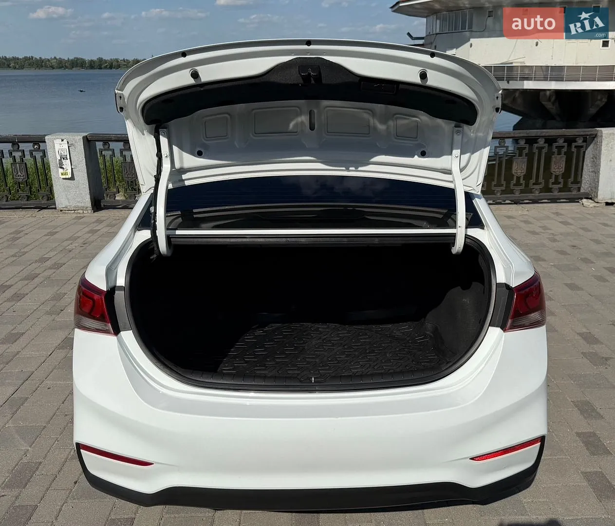 2017 Hyundai Accent - мініатюра 21
