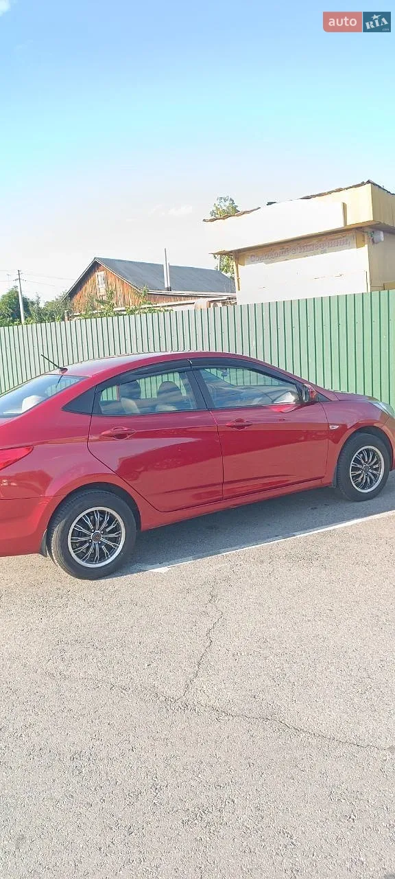 2011 Hyundai Accent - мініатюра 4