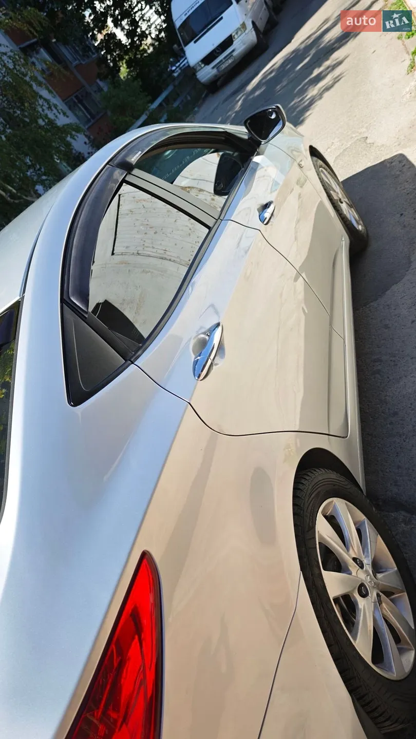 2011 Hyundai Accent - мініатюра 8