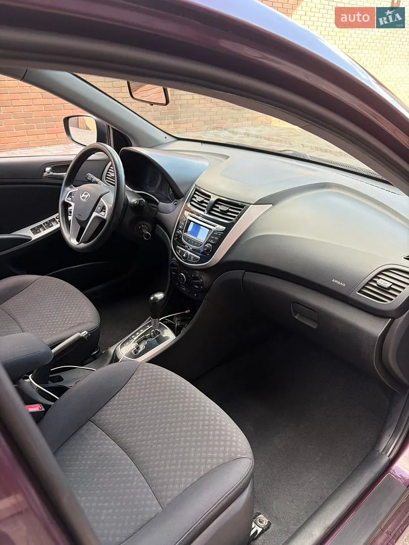 2012 Hyundai Accent - мініатюра 8