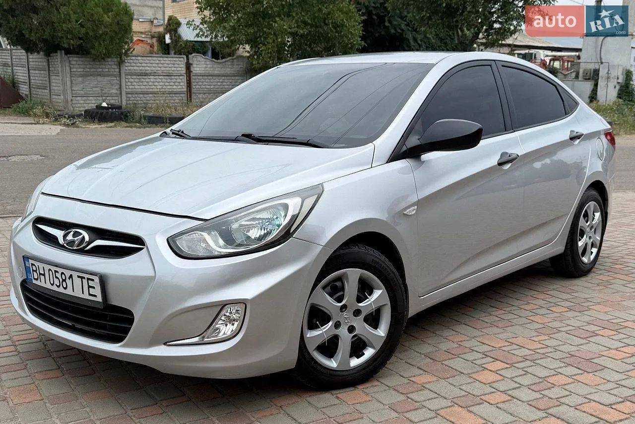 2011 Hyundai Accent - мініатюра 13