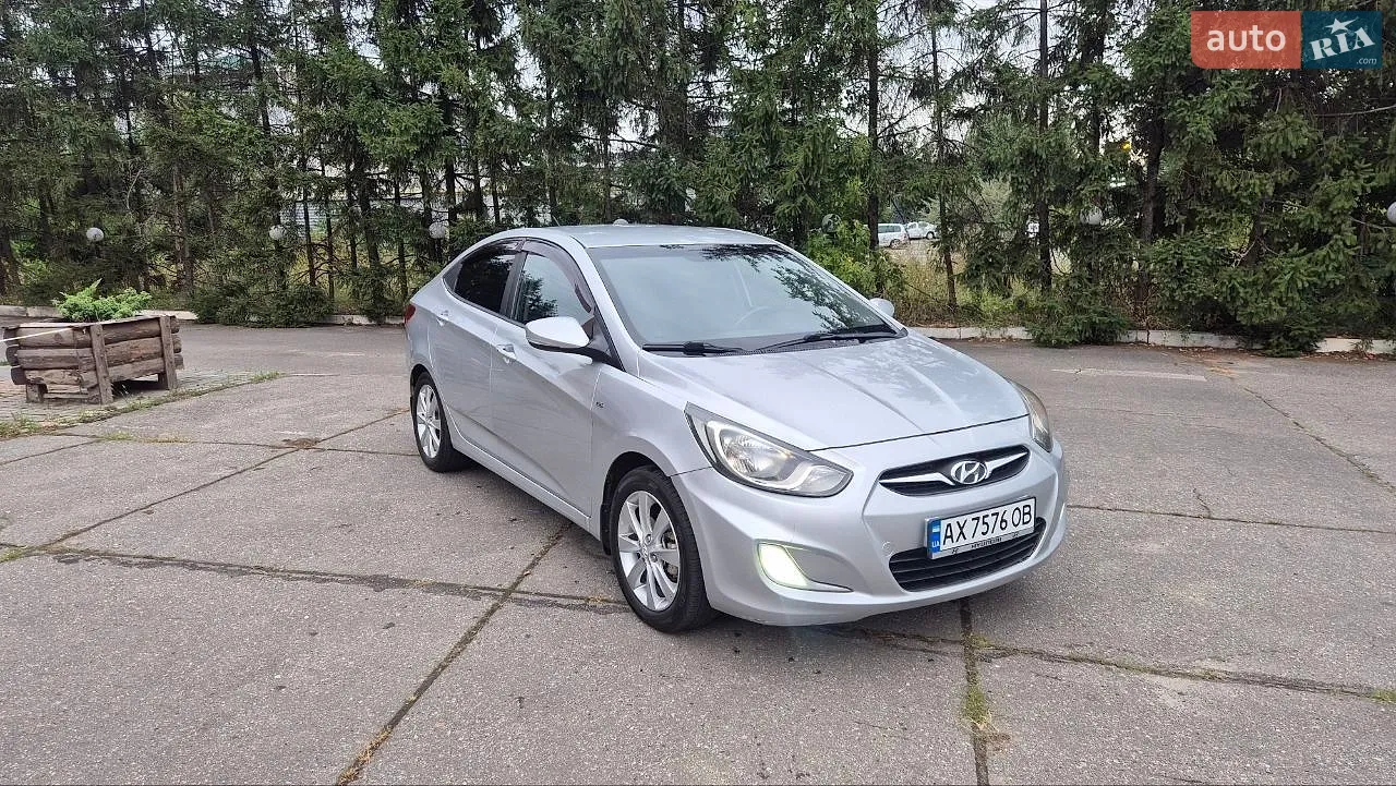 2011 Hyundai Accent - мініатюра 10