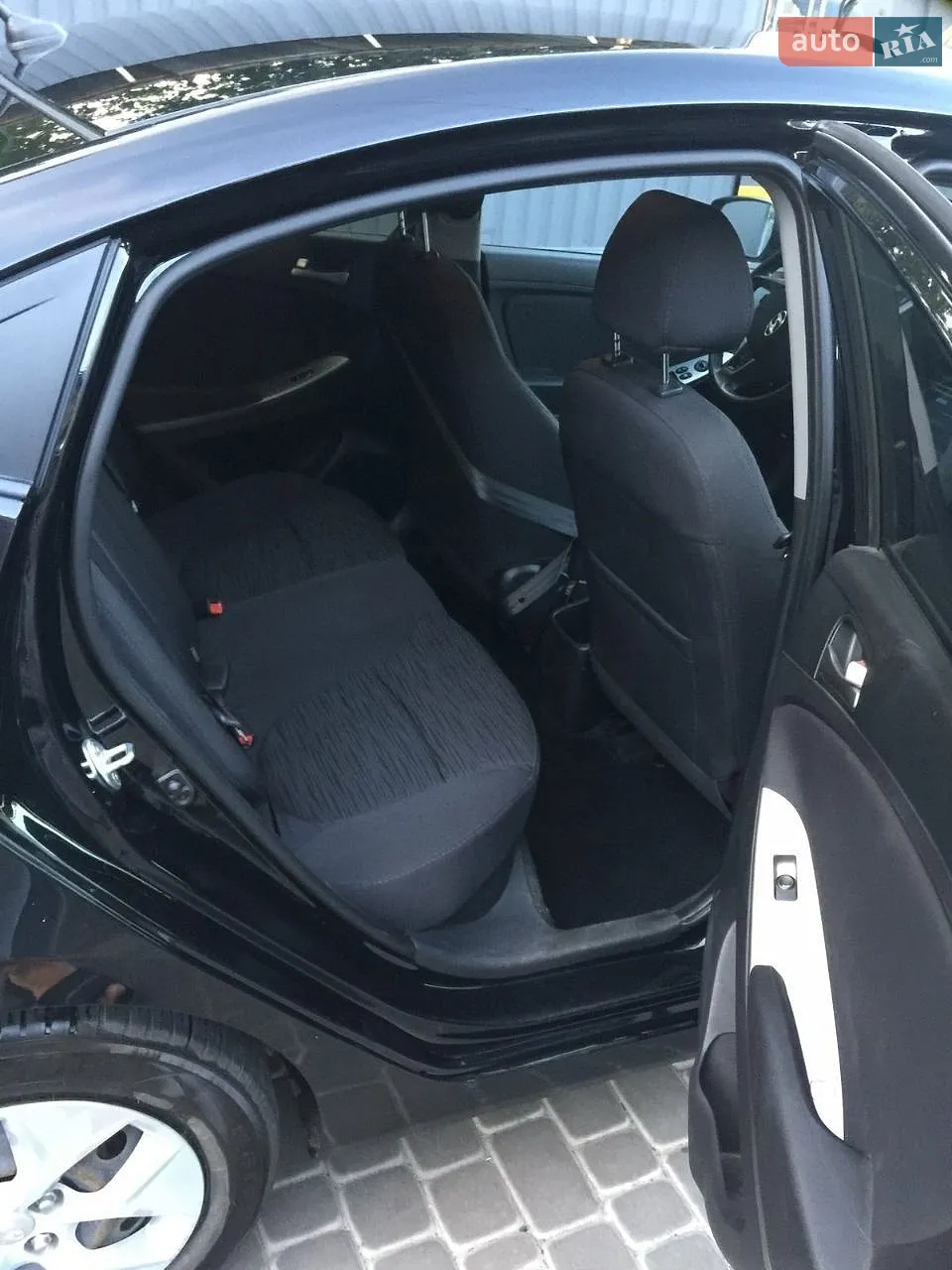 2016 Hyundai Accent - мініатюра 2