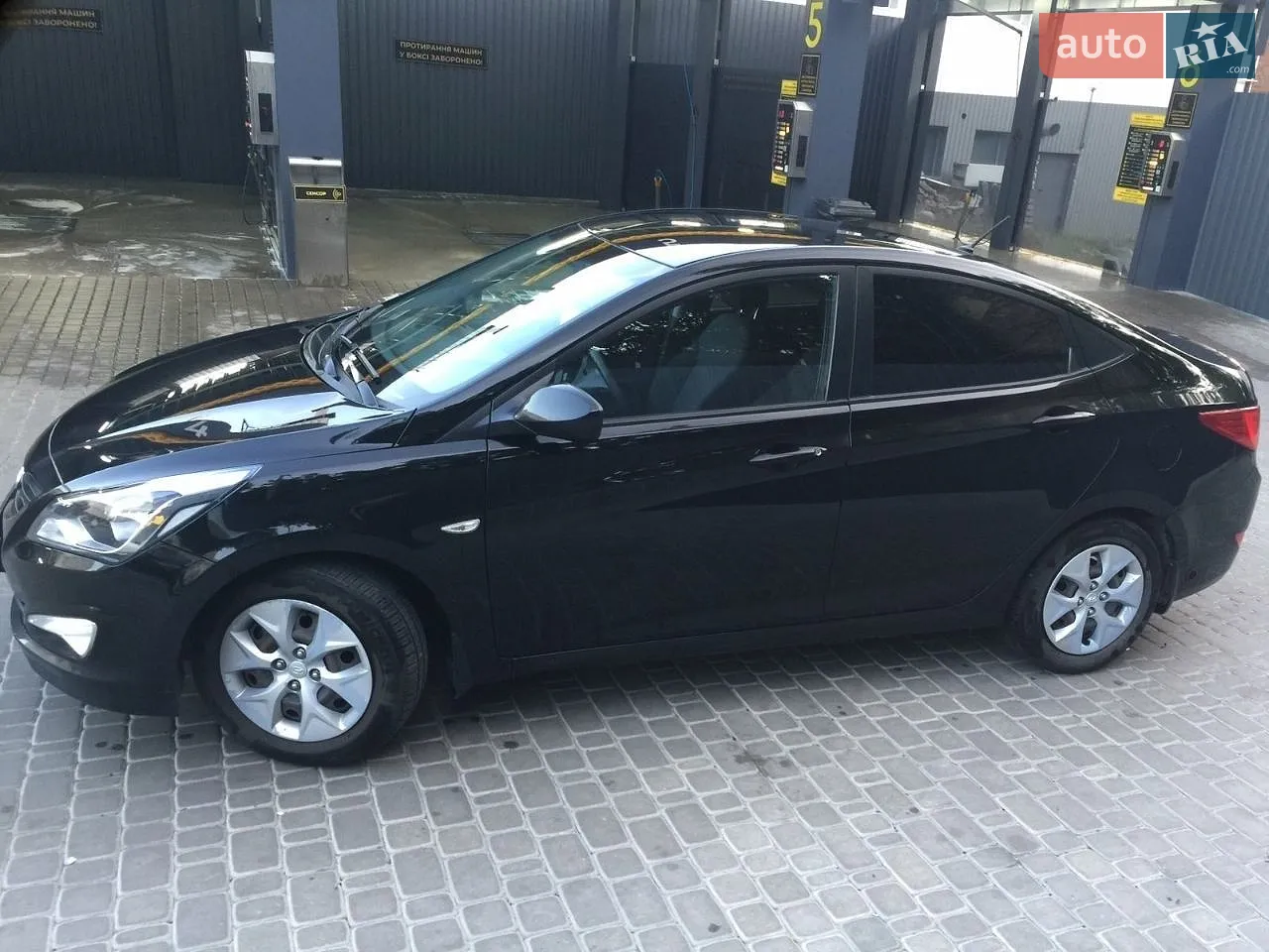 2016 Hyundai Accent - мініатюра 9