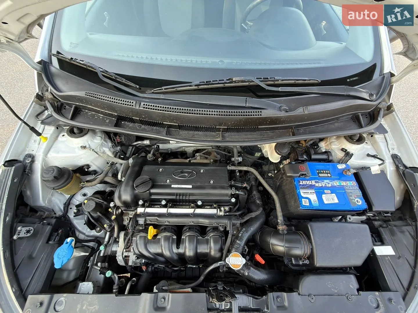 2011 Hyundai Accent - мініатюра 9