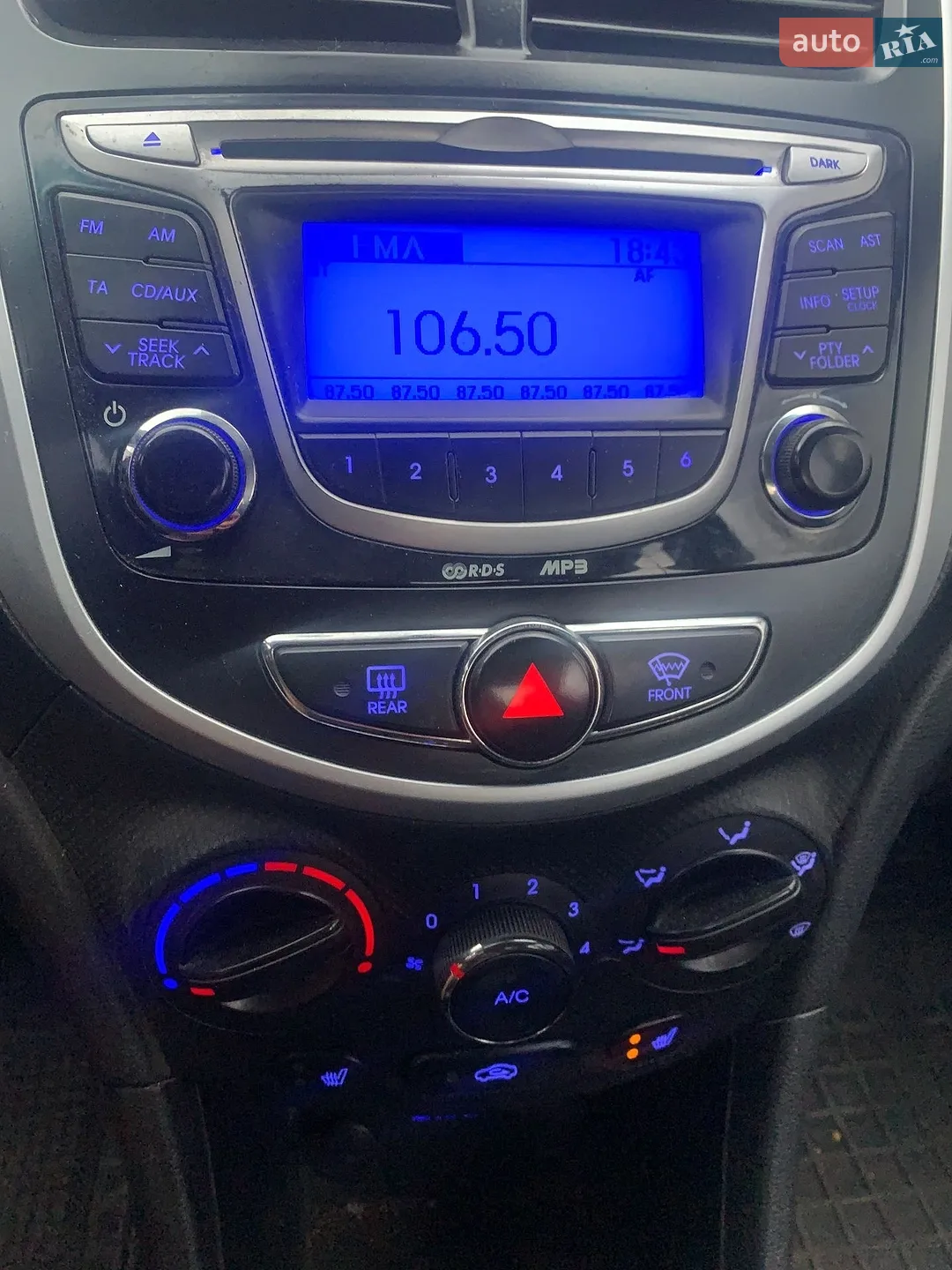 2012 Hyundai Accent - мініатюра 9