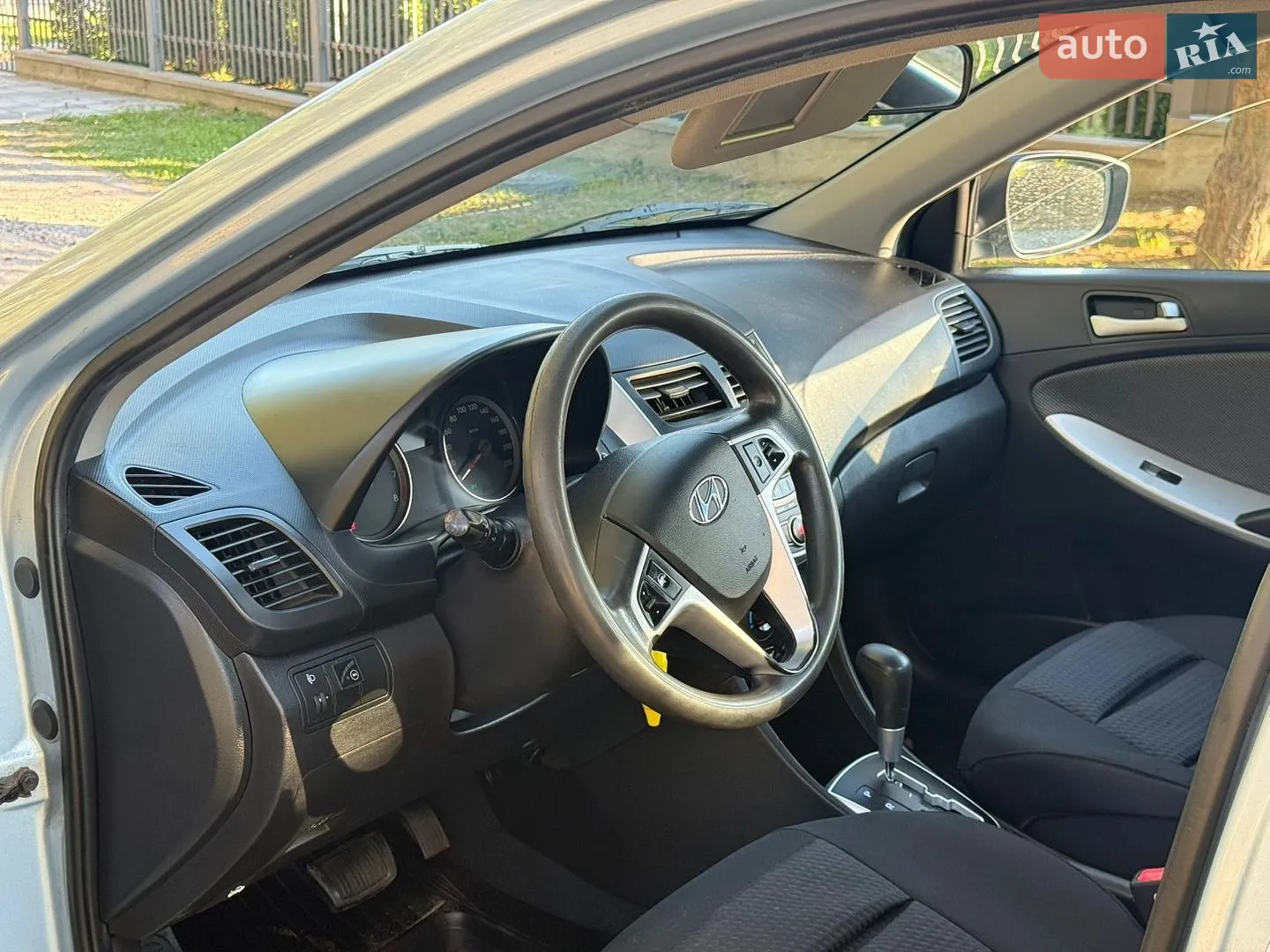 2012 Hyundai Accent - мініатюра 13