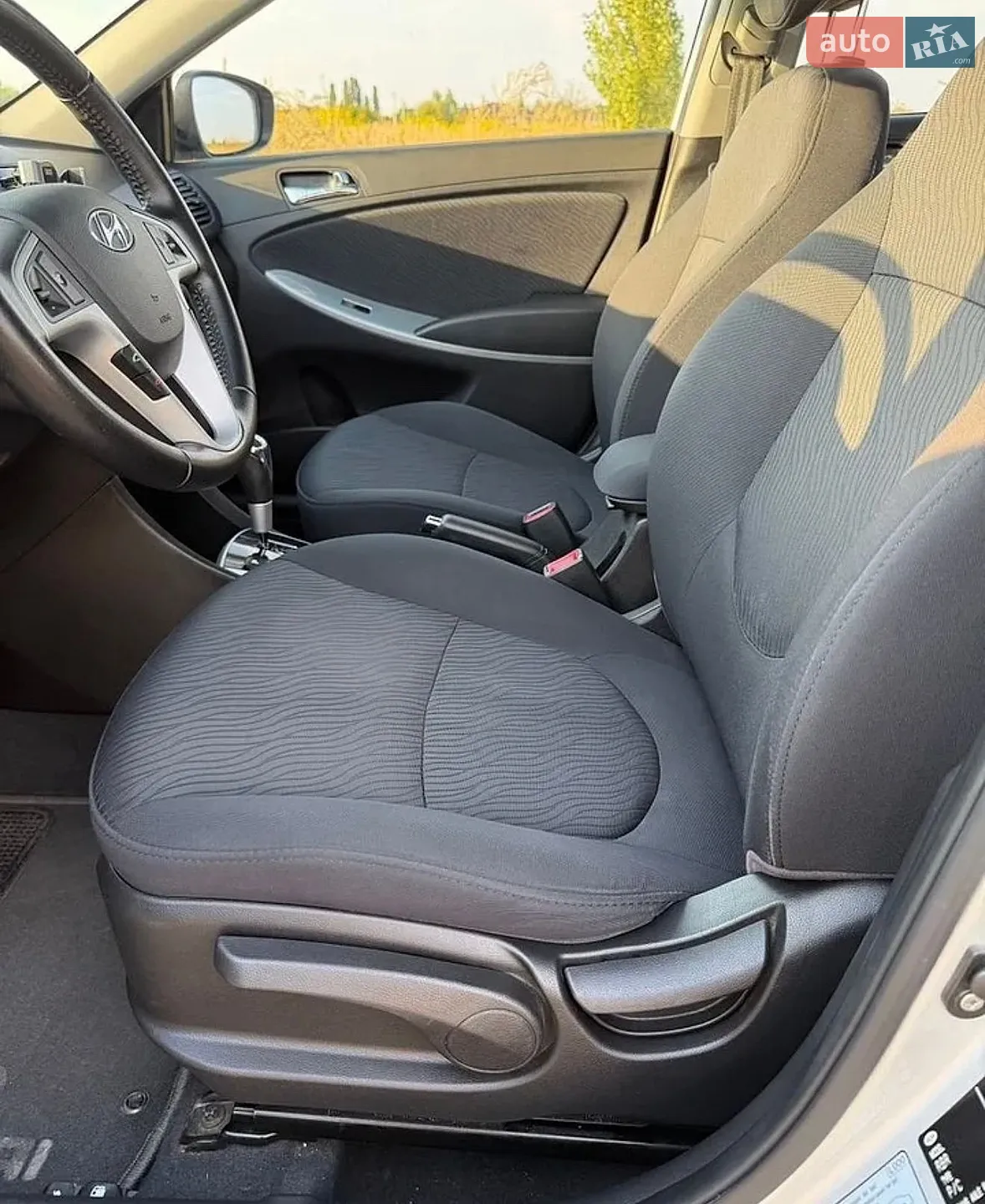 2012 Hyundai Accent - мініатюра 11