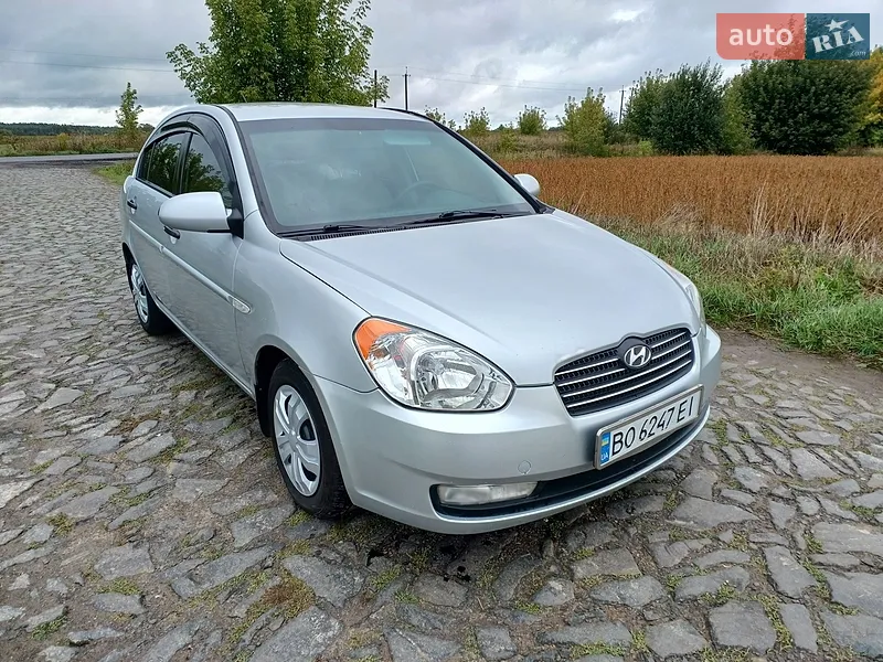 Hyundai Accent