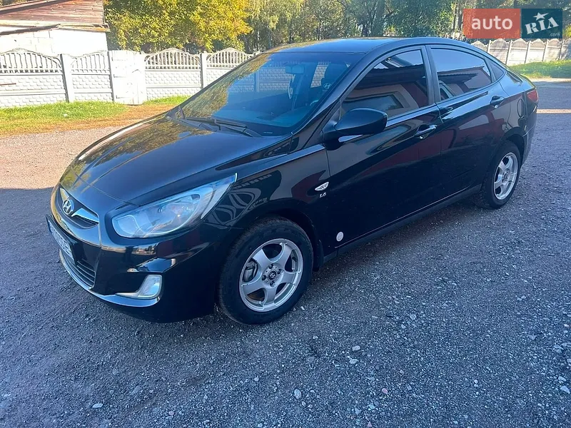 Hyundai Accent 2011