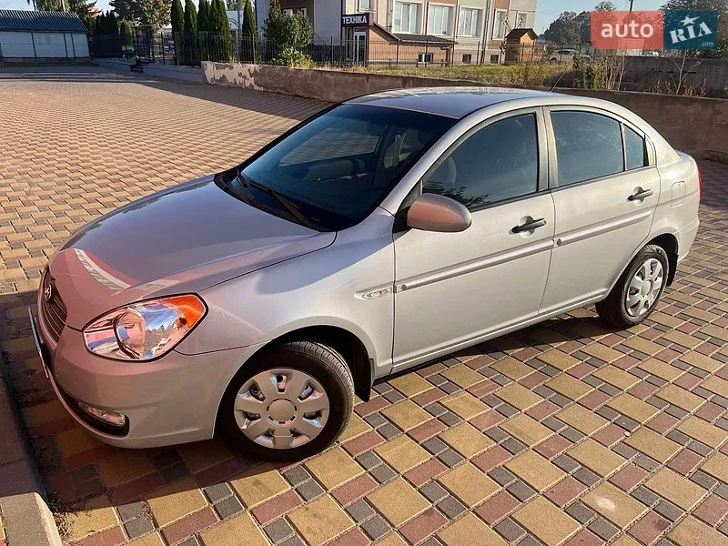 Hyundai Accent