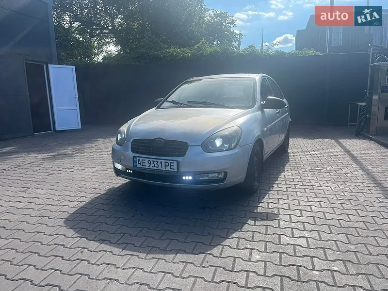 Hyundai Accent