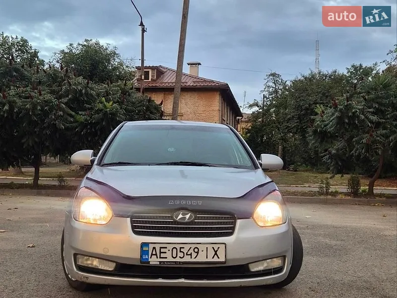 Hyundai Accent
