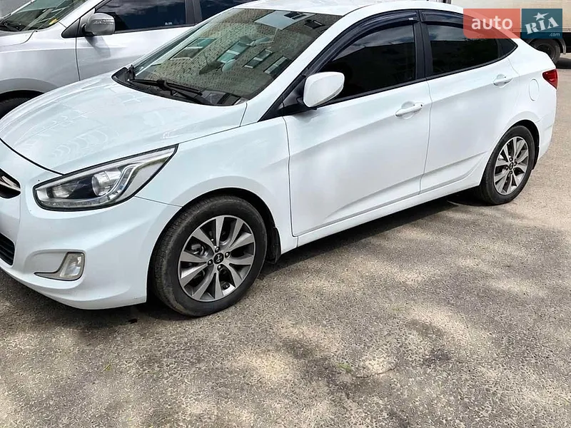 Hyundai Accent 2016