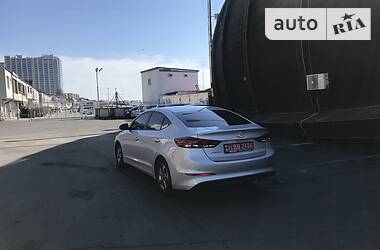 Седан Hyundai Avante 2017 в Києві
