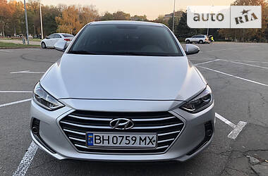 Седан Hyundai Avante 2016 в Одессе