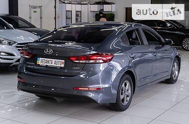 Седан Hyundai Avante 2016 в Одессе