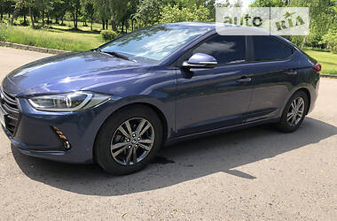 Седан Hyundai Avante 2016 в Ровно