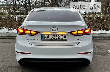 Седан Hyundai Avante 2017 в 