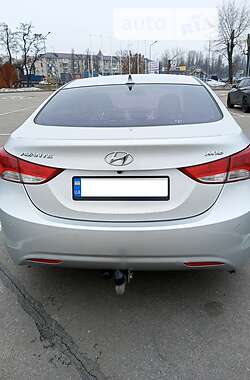 Седан Hyundai Avante 2011 в Киеве