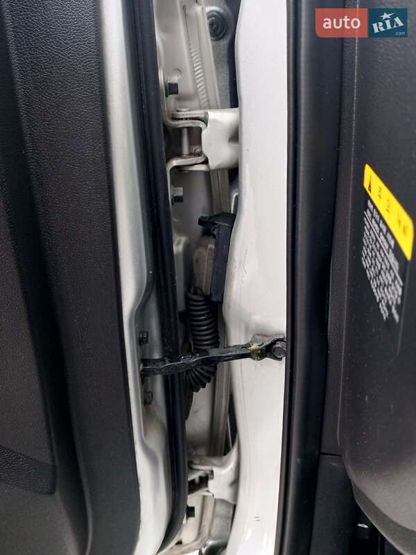 Седан Hyundai Avante 2011 в Києві