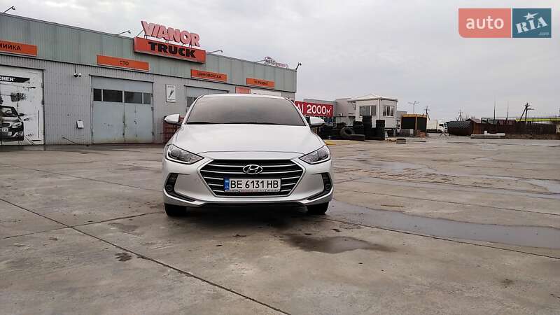 Седан Hyundai Avante 2016 в 