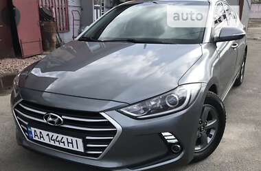 Седан Hyundai Avante 2016 в Киеве