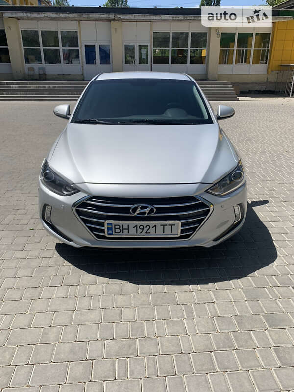 Седан Hyundai Avante 2016 в Одесі