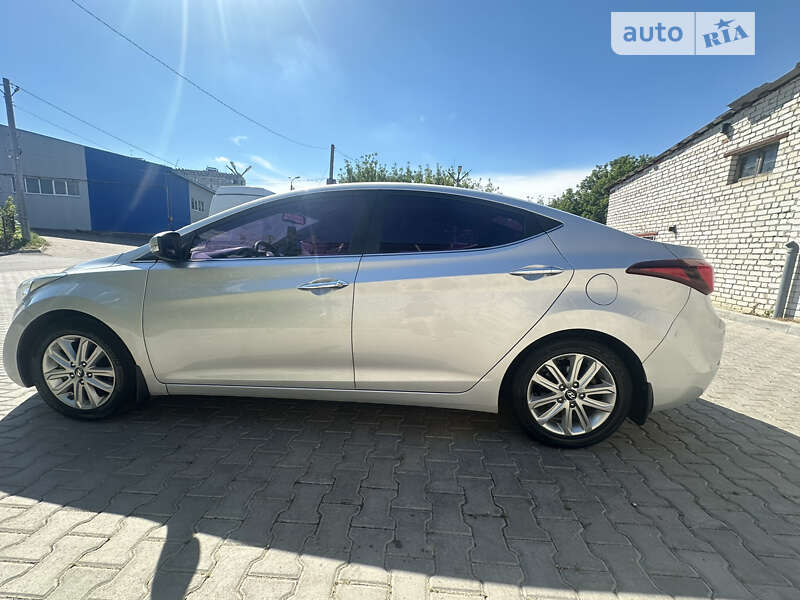Седан Hyundai Avante 2014 в Житомире