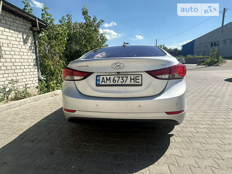 Седан Hyundai Avante 2014 в Житомире