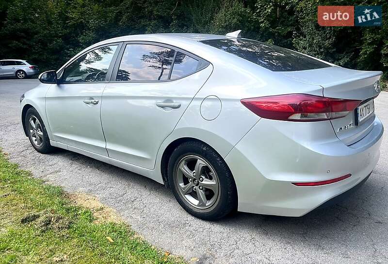 Седан Hyundai Avante 2017 в Харькове