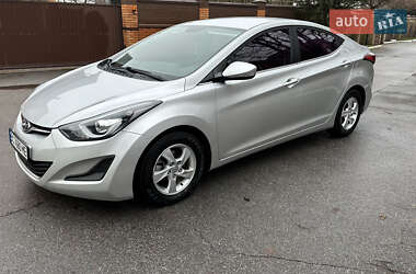 Седан Hyundai Avante 2014 в Софіївській Борщагівці