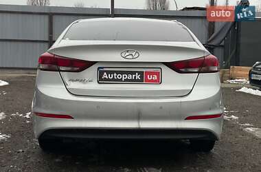 Седан Hyundai Avante 2017 в Киеве