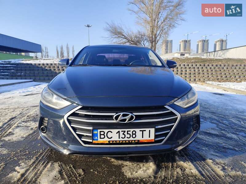 Hyundai Avante 2015