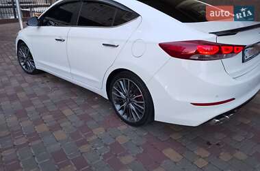 Седан Hyundai Avante 2015 в 