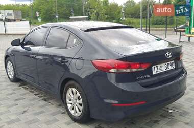 Седан Hyundai Avante 2016 в Зіньківі