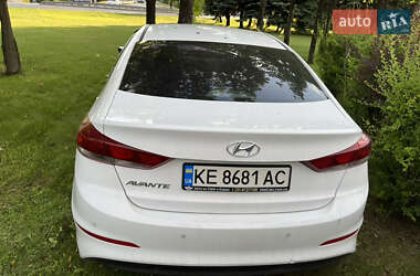 Седан Hyundai Avante 2017 в Дніпрі