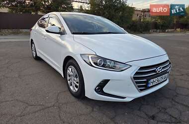 Седан Hyundai Avante 2016 в Одесі