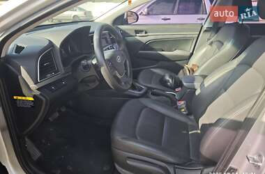 Седан Hyundai Avante 2016 в Одесі