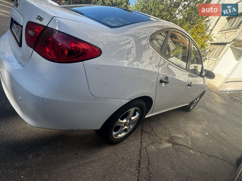 Седан Hyundai Avante 2008 в Києві фото 6 Седан Hyundai Avante 2008 в Києві