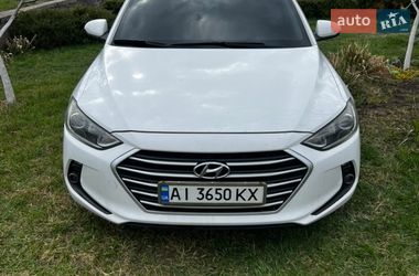 Седан Hyundai Avante 2015 в Василькові