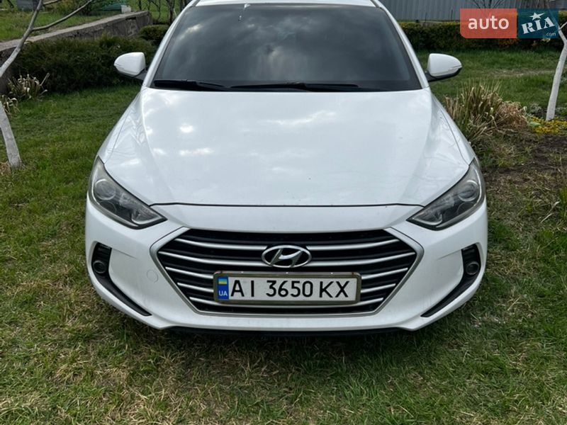 Hyundai Avante 2015
