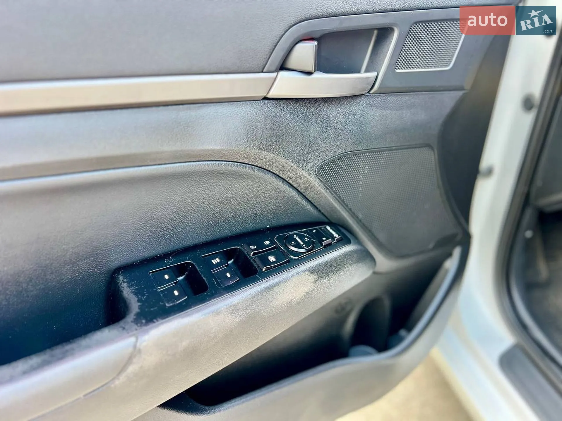2015 Hyundai Avante - мініатюра 27