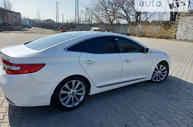 Седан Hyundai Azera 2013 в Одессе