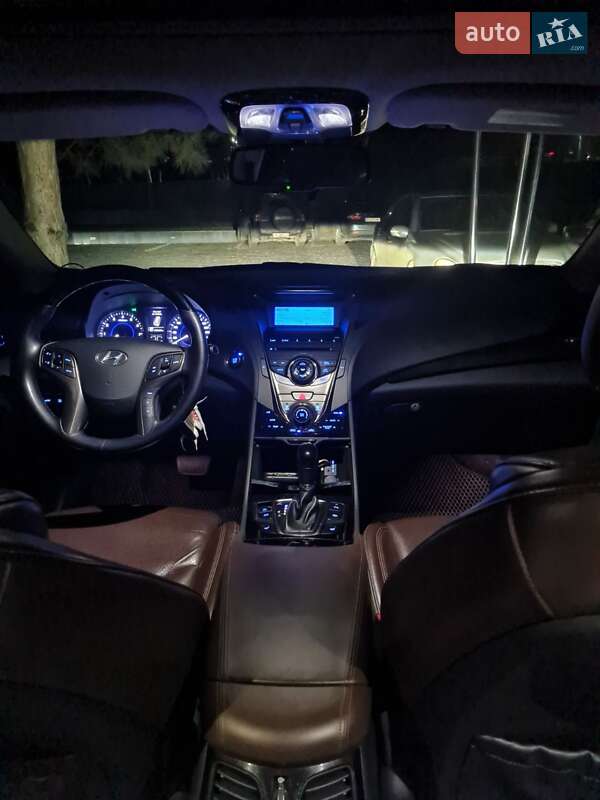 Седан Hyundai Azera 2012 в Одесі
